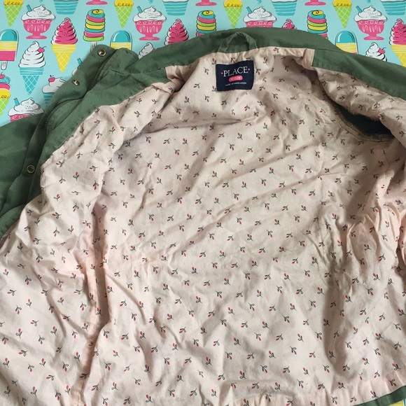 Coat - Picture 2 of 3